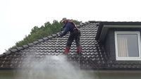 Dachreinigung durch Hochruckreiniger - Hetzel Dach