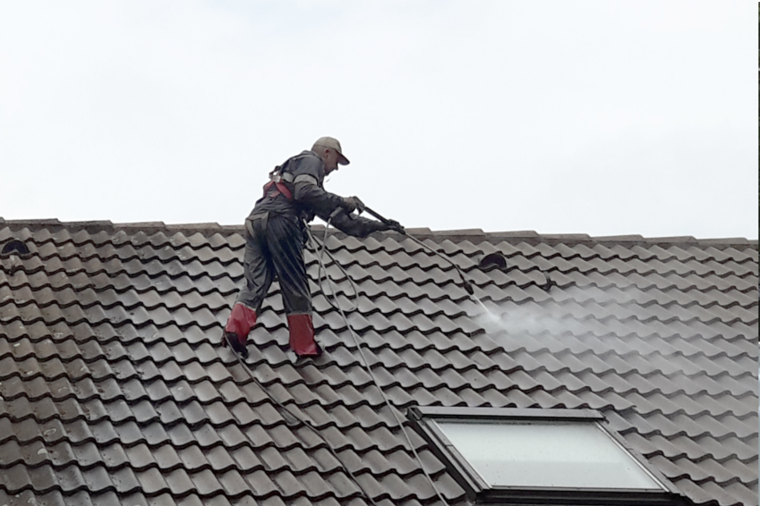 Dachreinigung vom Profi - Hetzel Dach